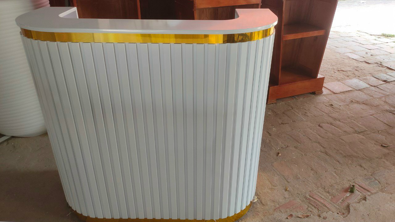 Quầy Thu Ngân Gỗ Sơn  Đặt Theo Yêu Cầu Mẫu 01 Tại Hải Phòng.