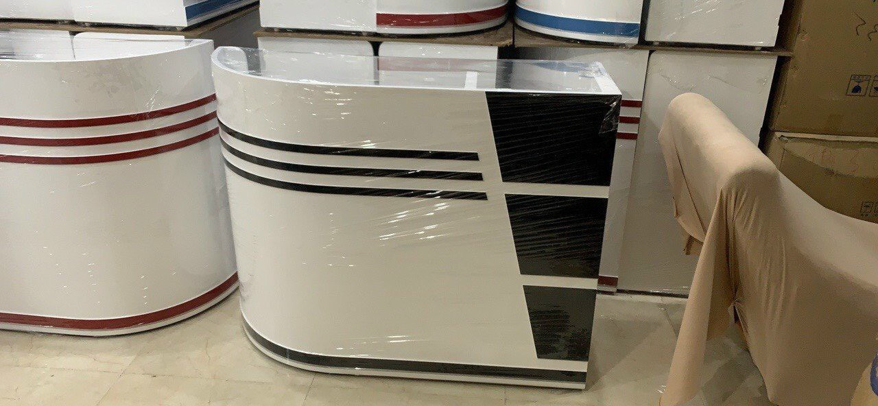 Quầy Thu Ngân Gỗ Sơn  Bo Tròn Ngang 1m2 Tại Hải Phòng.