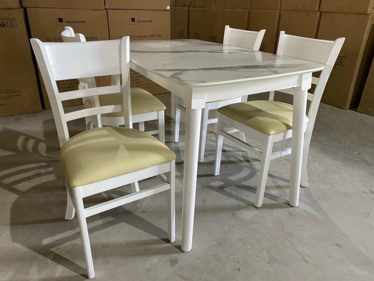 Bộ Bàn Ghế Gỗ Sồi Nga 4 Ghế Mẫu 08 Hải Phòng.