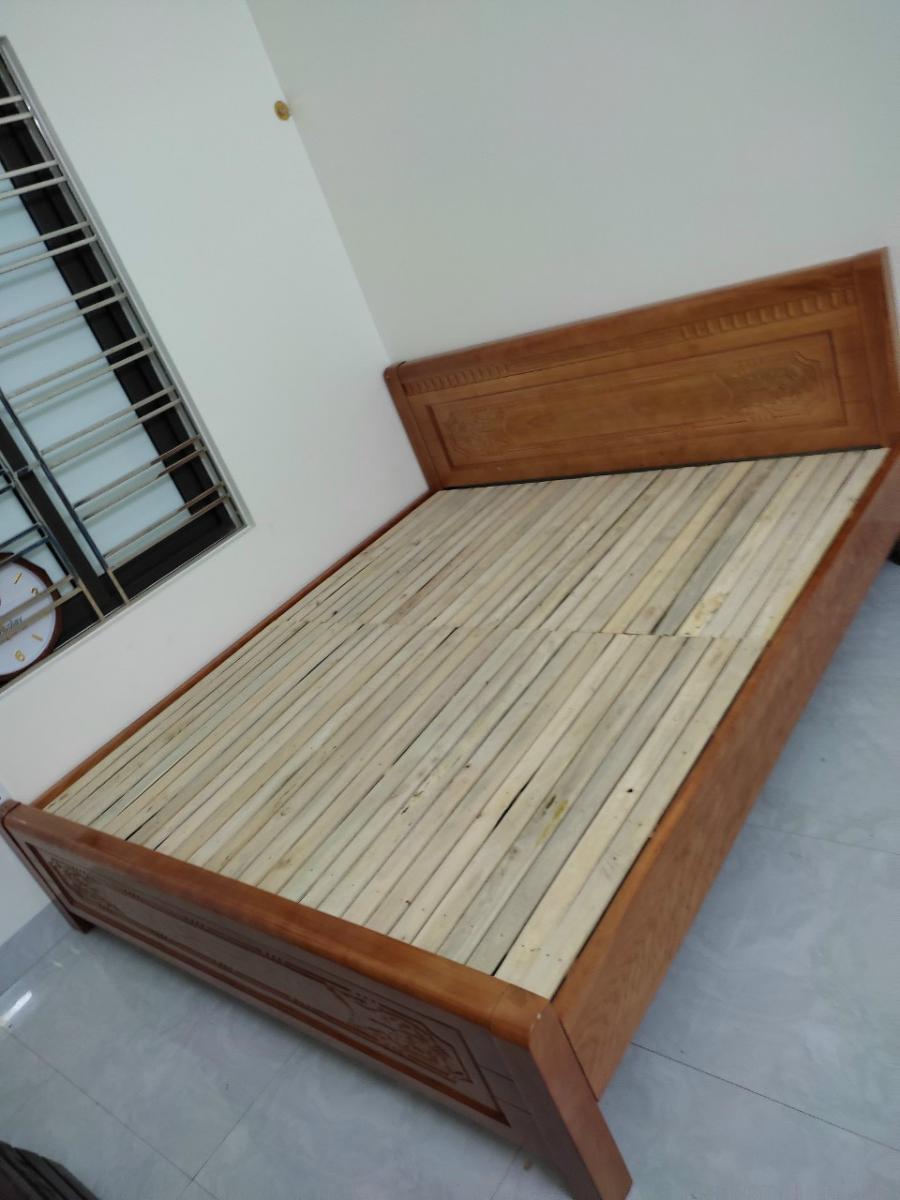 Giuờng Gỗ Sồi Nga (1m6*2m )