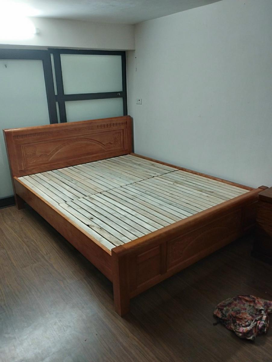 Giuờng Gỗ Sồi Nga ( 1m5 *1m9)