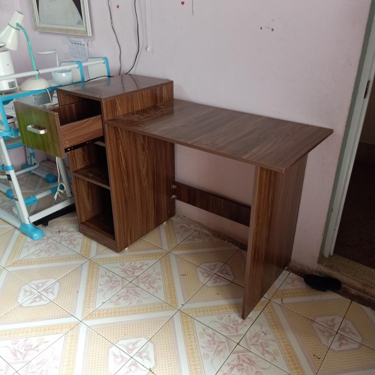 Bàn Vi Tính Gỗ Ép Công Nghiệp Đặt Theo Yêu Cầu Mẫu 01 Hải Phòng.